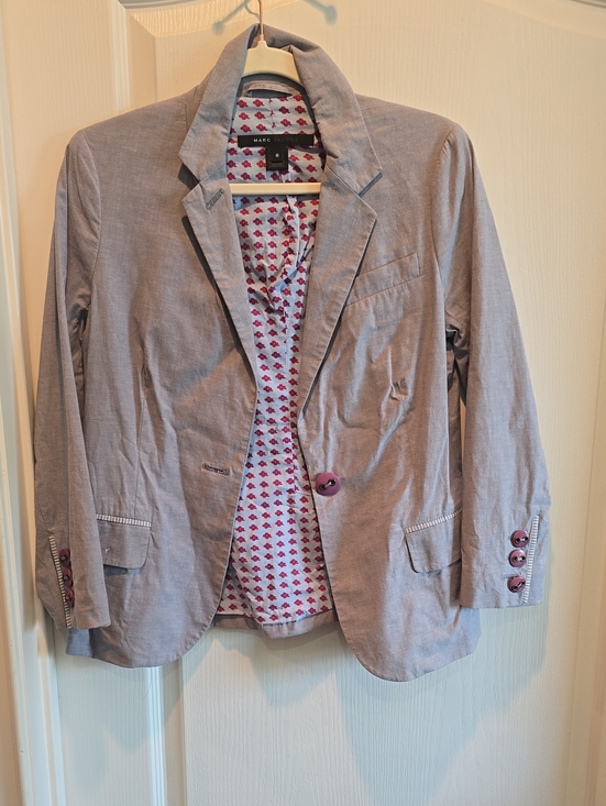 Marc Jacobs Jackets & Blazers - Marc Jacobs Light Gray Single-Button Blazer with Pink Accents